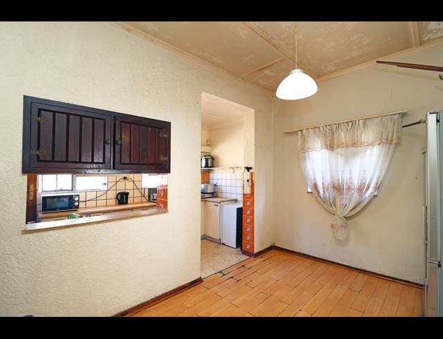 2 BEDROOM HOUSE FOR SALE IN WESTDENE